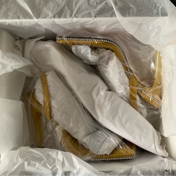 Good American Heels - Picture 6 of 8